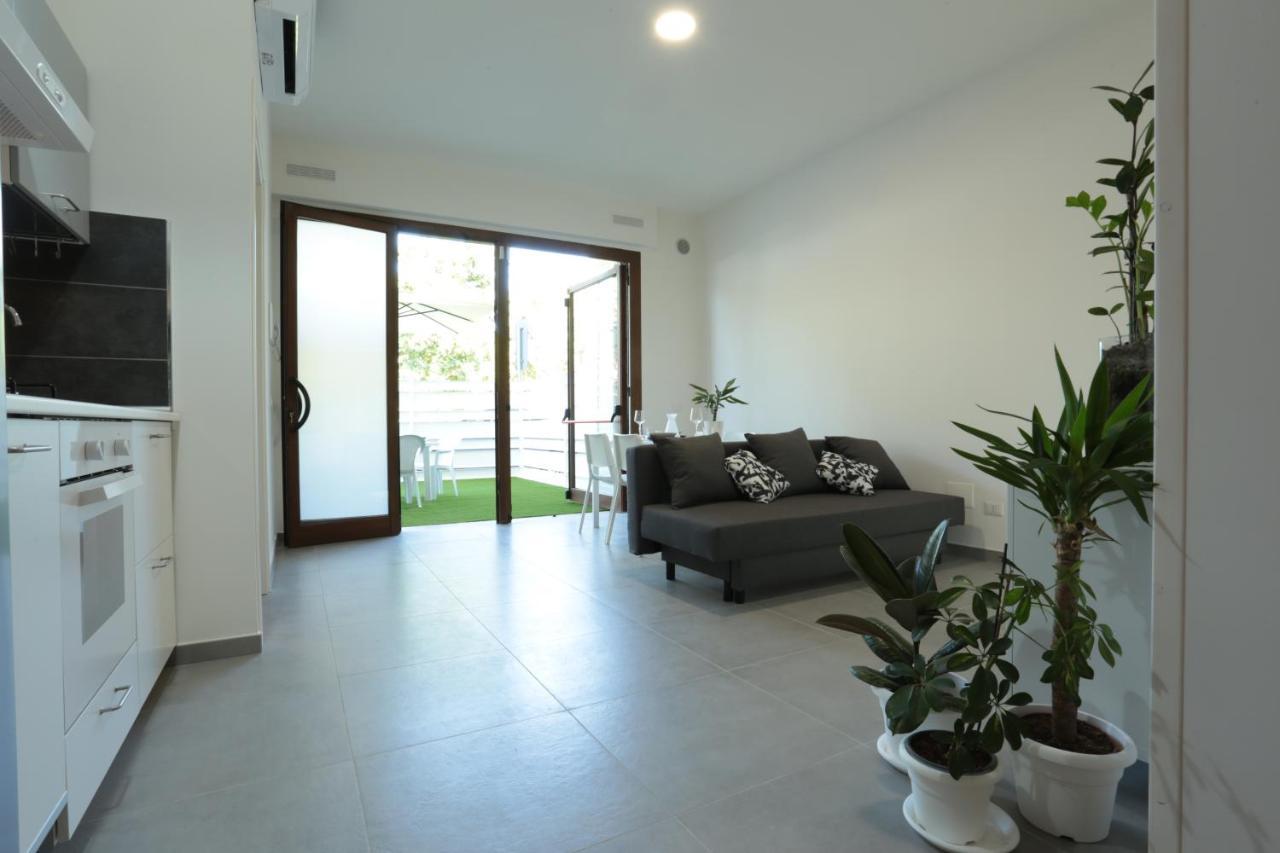 Novella Del Mar Prima Fila Dal Mare Villa กรอตตัมมาเร ภายนอก รูปภาพ