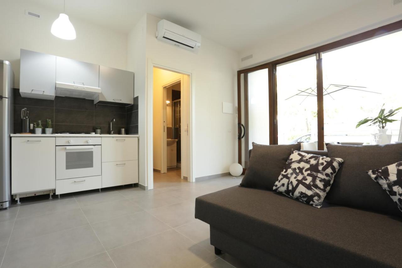 Novella Del Mar Prima Fila Dal Mare Villa กรอตตัมมาเร ภายนอก รูปภาพ
