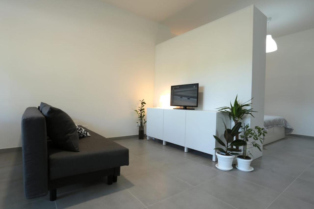Novella Del Mar Prima Fila Dal Mare Villa กรอตตัมมาเร ภายนอก รูปภาพ