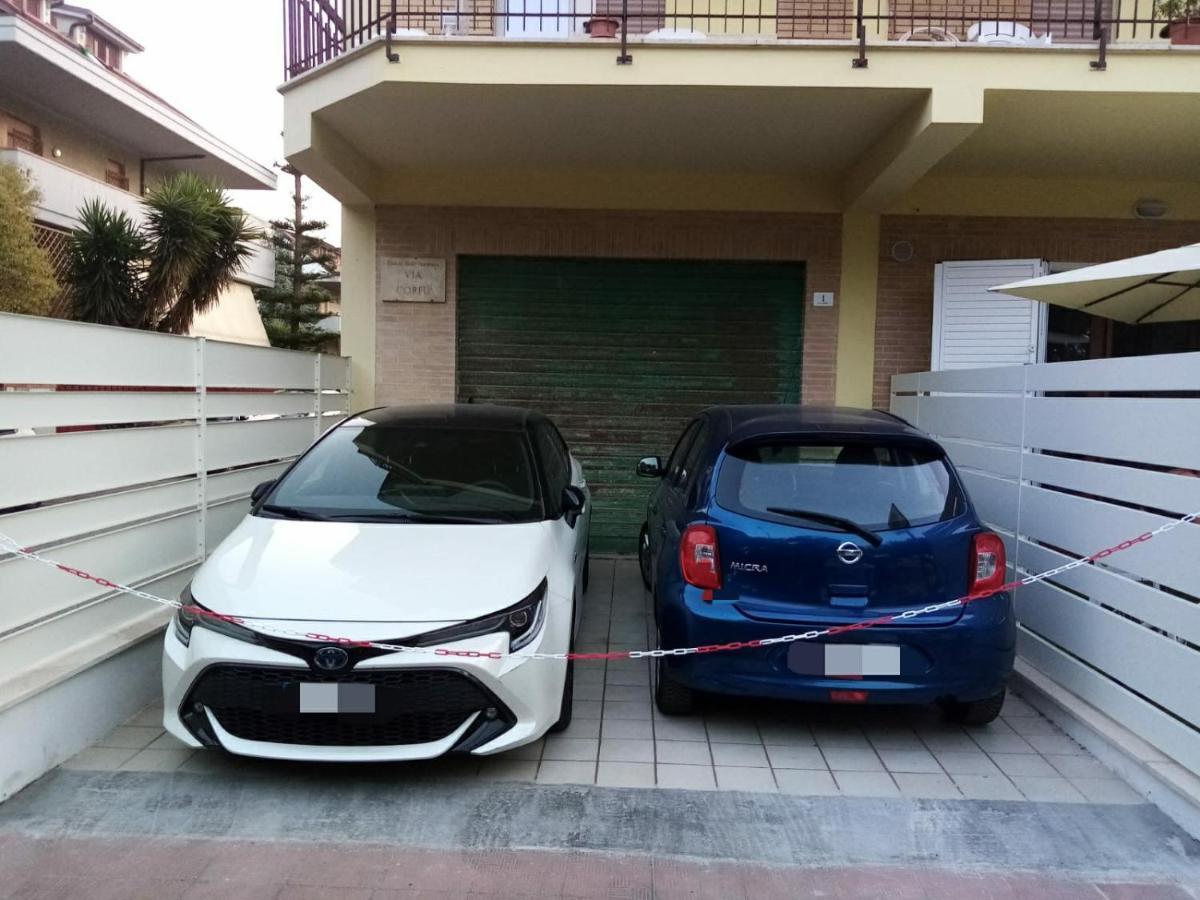 Novella Del Mar Prima Fila Dal Mare Villa กรอตตัมมาเร ภายนอก รูปภาพ