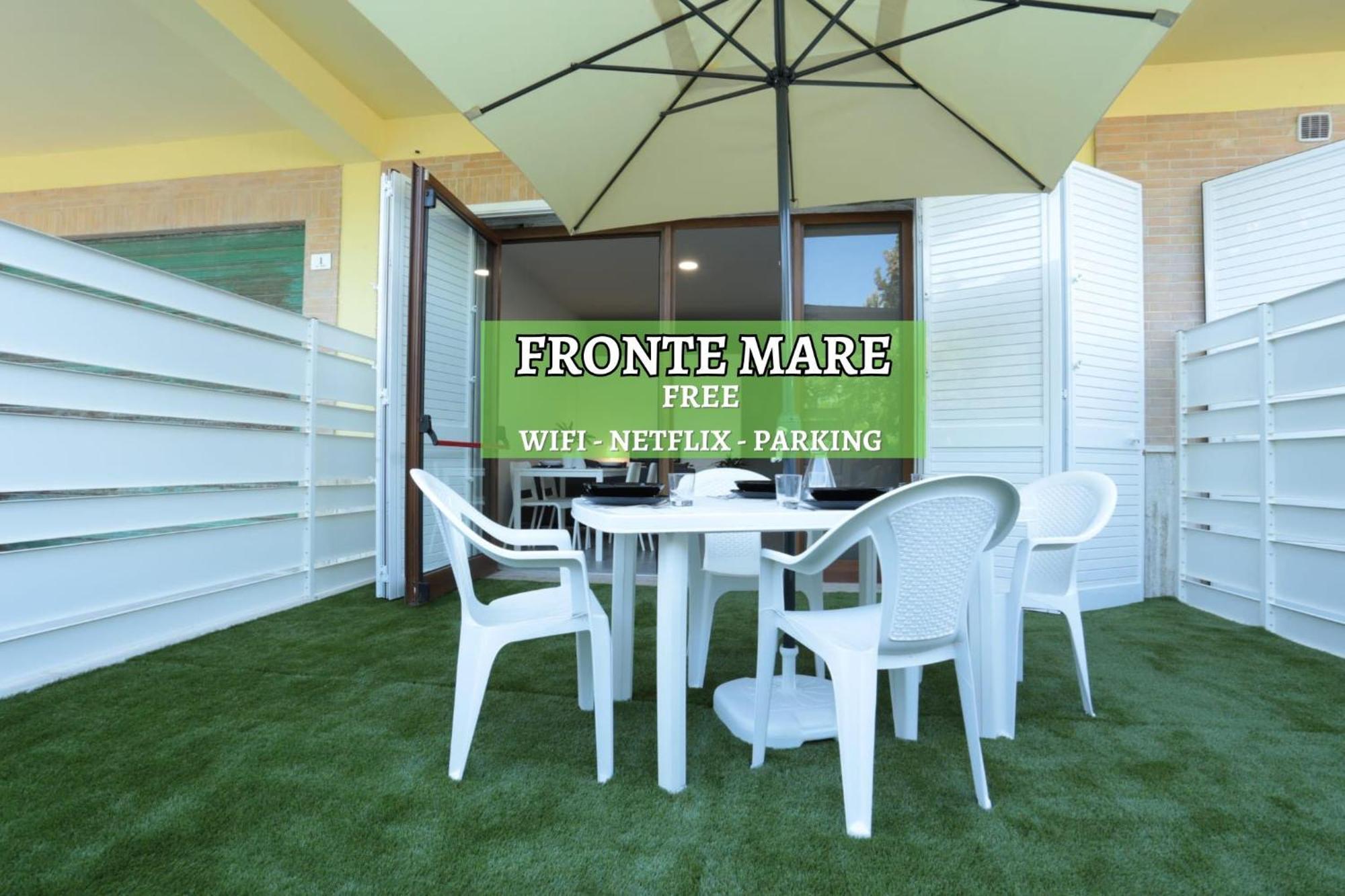 Novella Del Mar Prima Fila Dal Mare Villa กรอตตัมมาเร ภายนอก รูปภาพ
